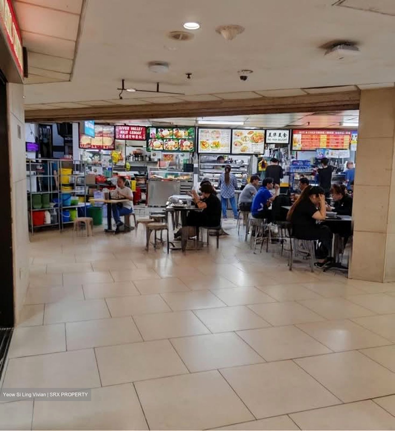Lucky Plaza (D9), Shop House #561611261